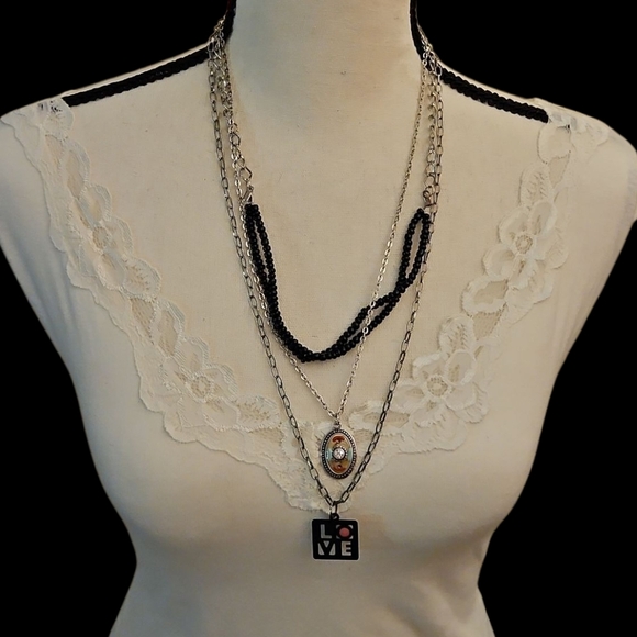 Vintage Set of Three Black Beaded Love Medallion Layered Chain Necklace Set - Picture 1 of 4